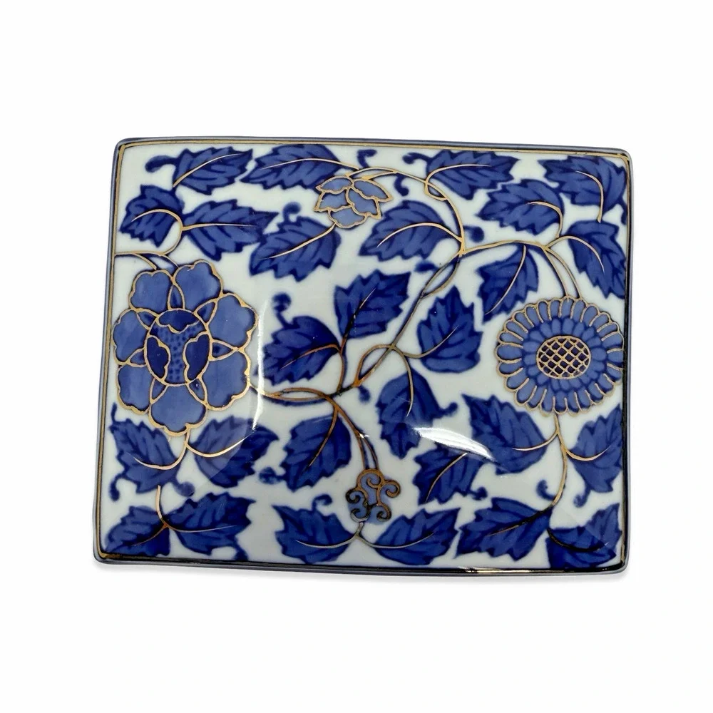 Vintage Blue White Floral Porcelain Trinket Box Gold Detail Lidded Jewelry Box - Picture 2 of 16
